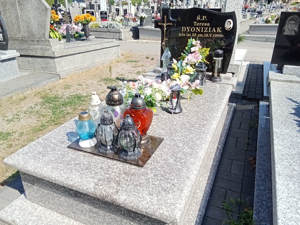 Grób Ireneusz Dyoniziak