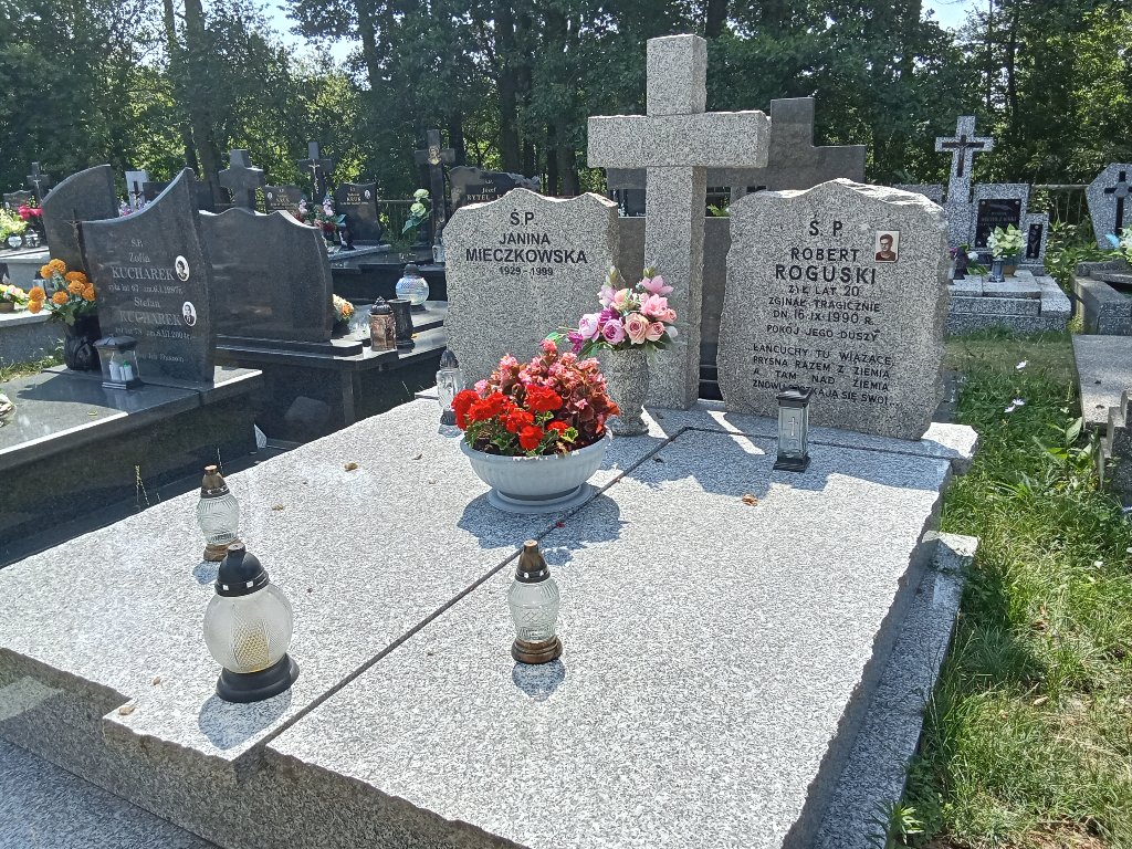 Grób Alicja Roguska