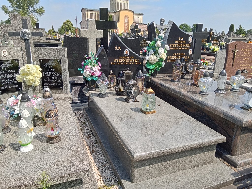 Grób Mirosława Stępniewska