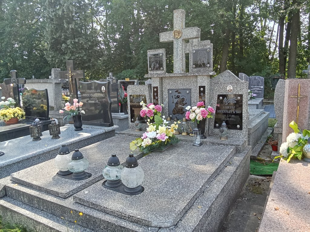 Grób Anna Mioduszewska