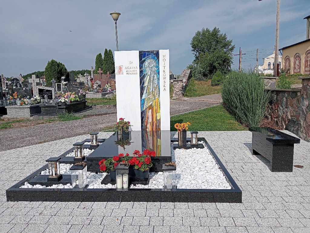 Grób Agata Wojtkowska
